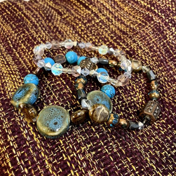 Cermic & Bead Bracelet - Picture 9 of 11